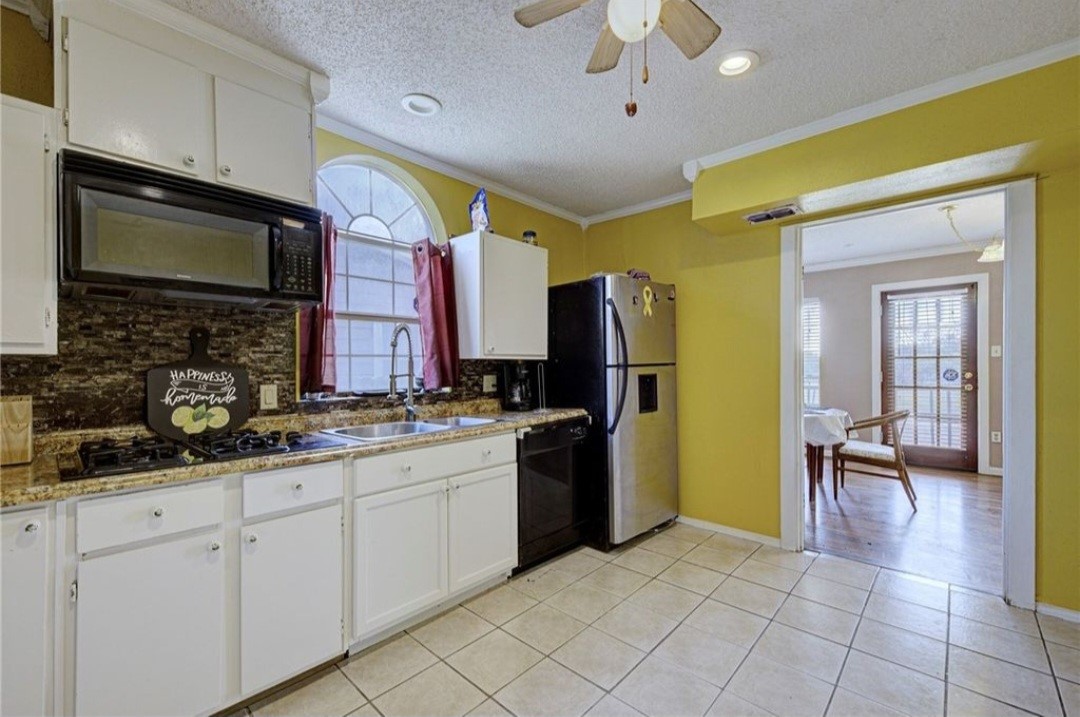 1721 Wallace Ave Property Photo 6