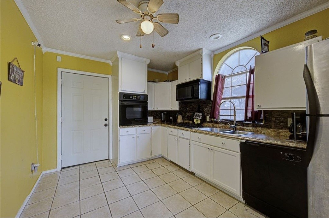 1721 Wallace Ave Property Photo 7