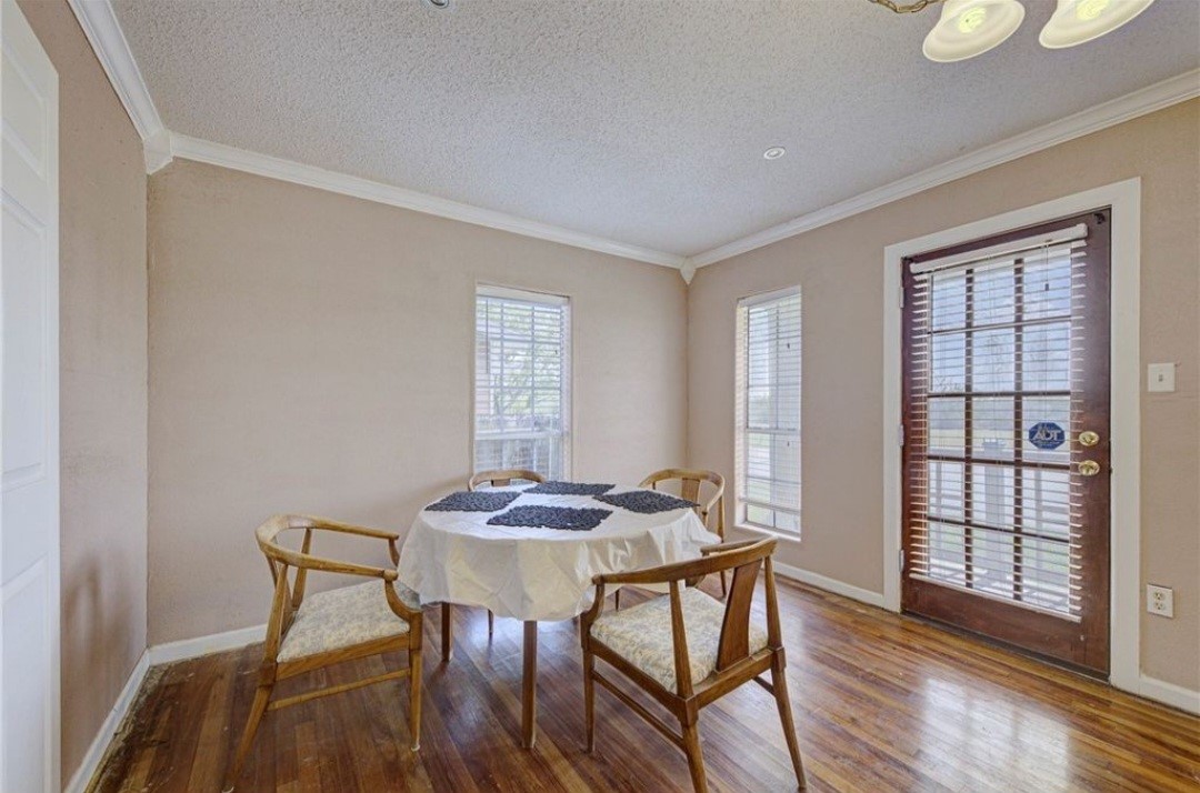 1721 Wallace Ave Property Photo 8