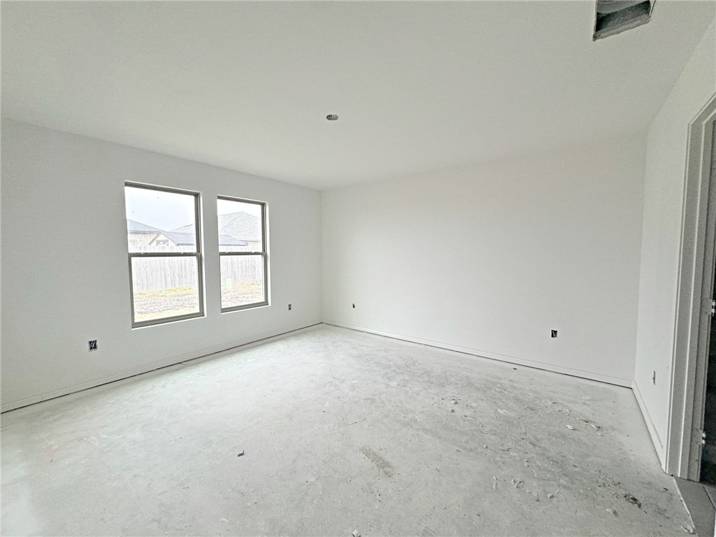 2601 Winterfell St Property Photo 15