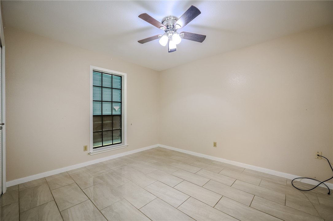 6133 Callaway Dr Property Photo 12