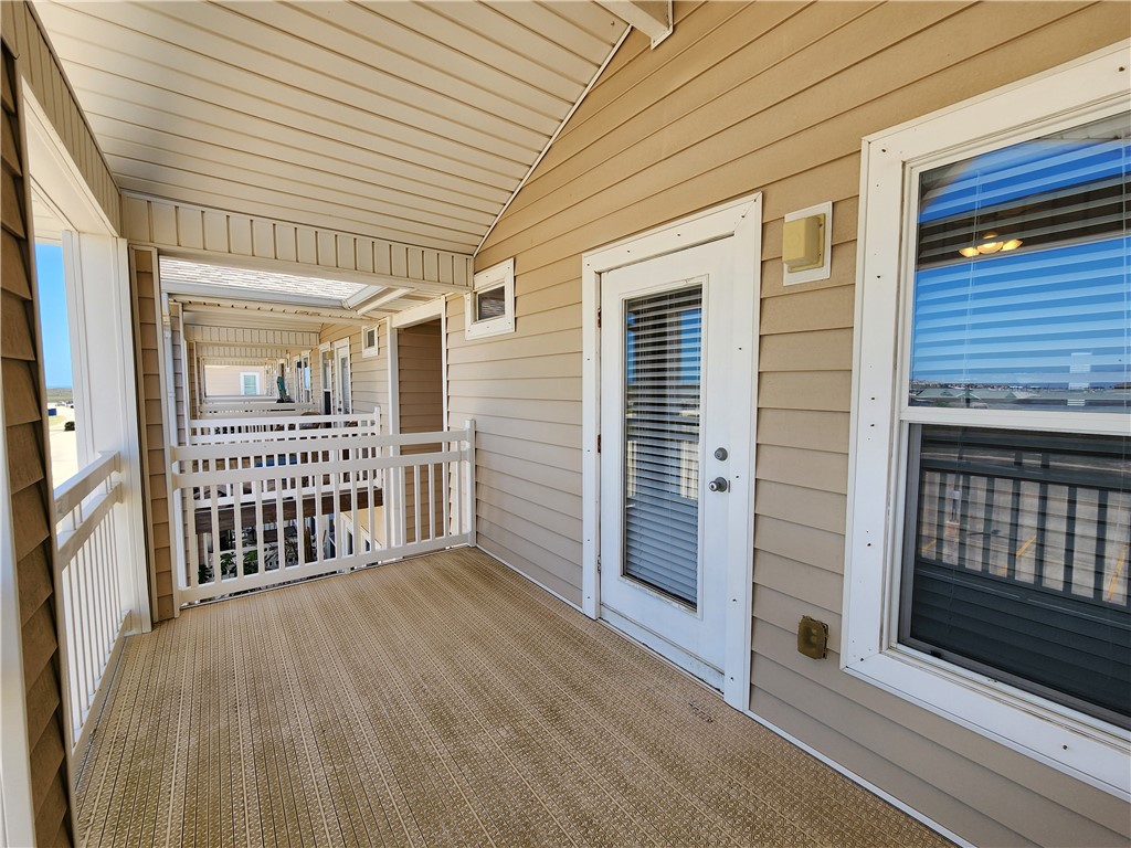 14202 Encantada Ave 403 Property Photo 27