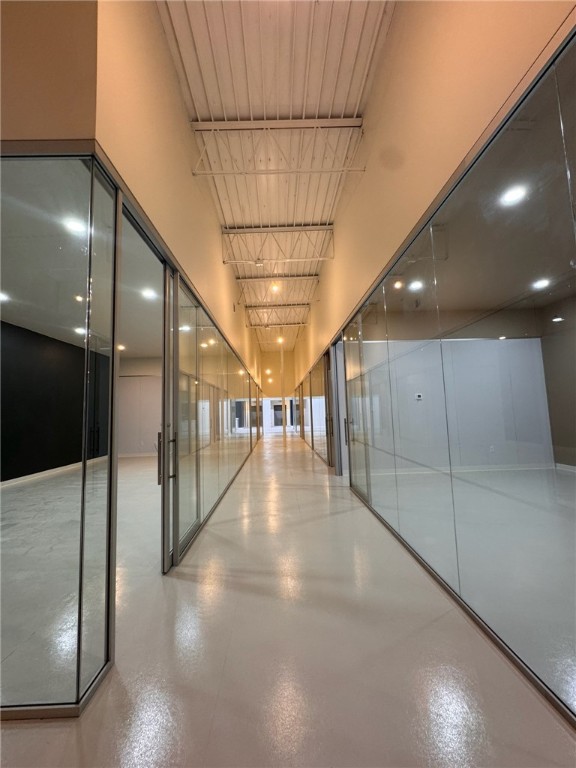 418 S Commercial Property Photo 3