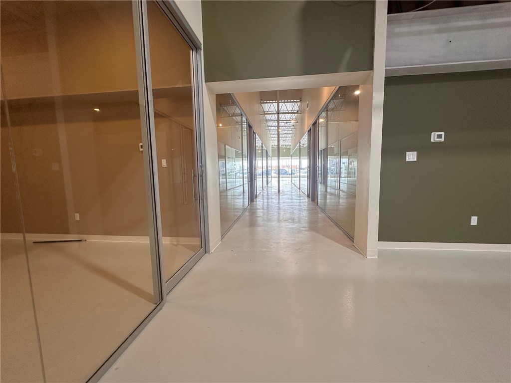 418 S Commercial Property Photo 5