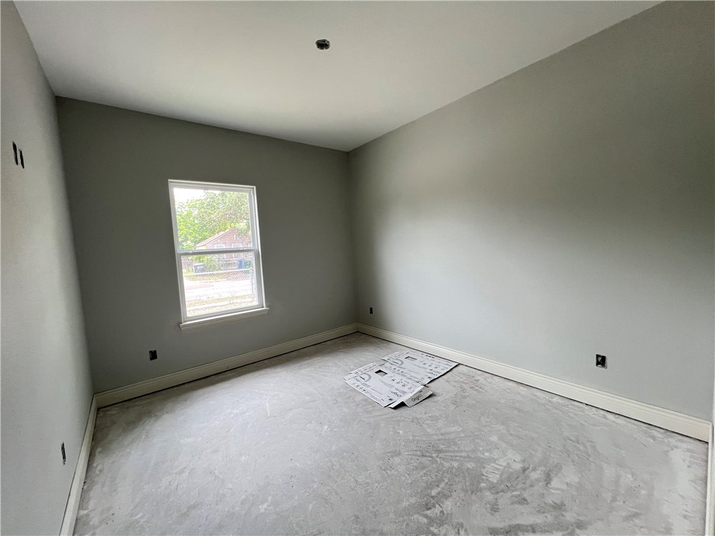 1025 Beechcraft Ave Property Photo 10