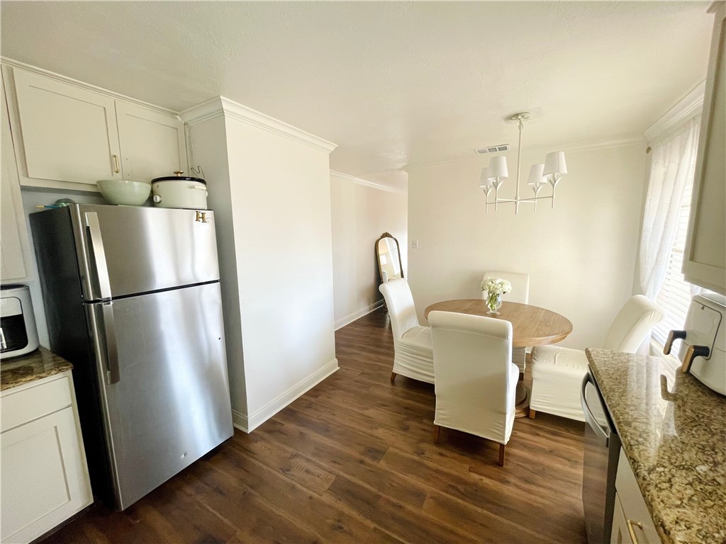 1502 Denver St Property Photo 10