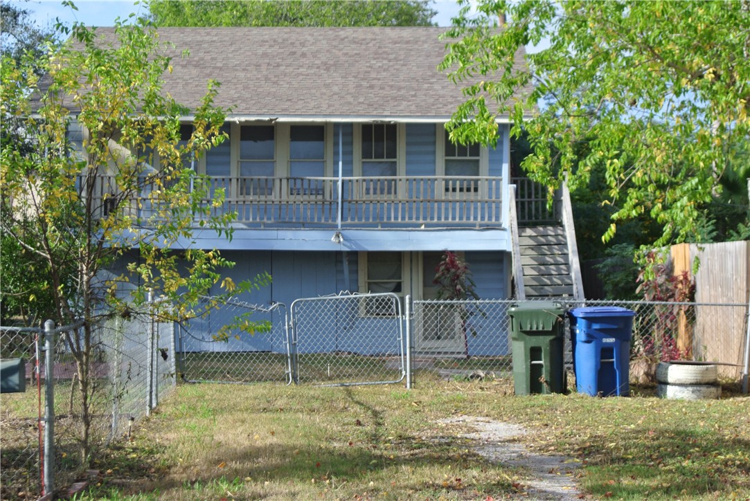 318 Ohio Ave Property Photo 1