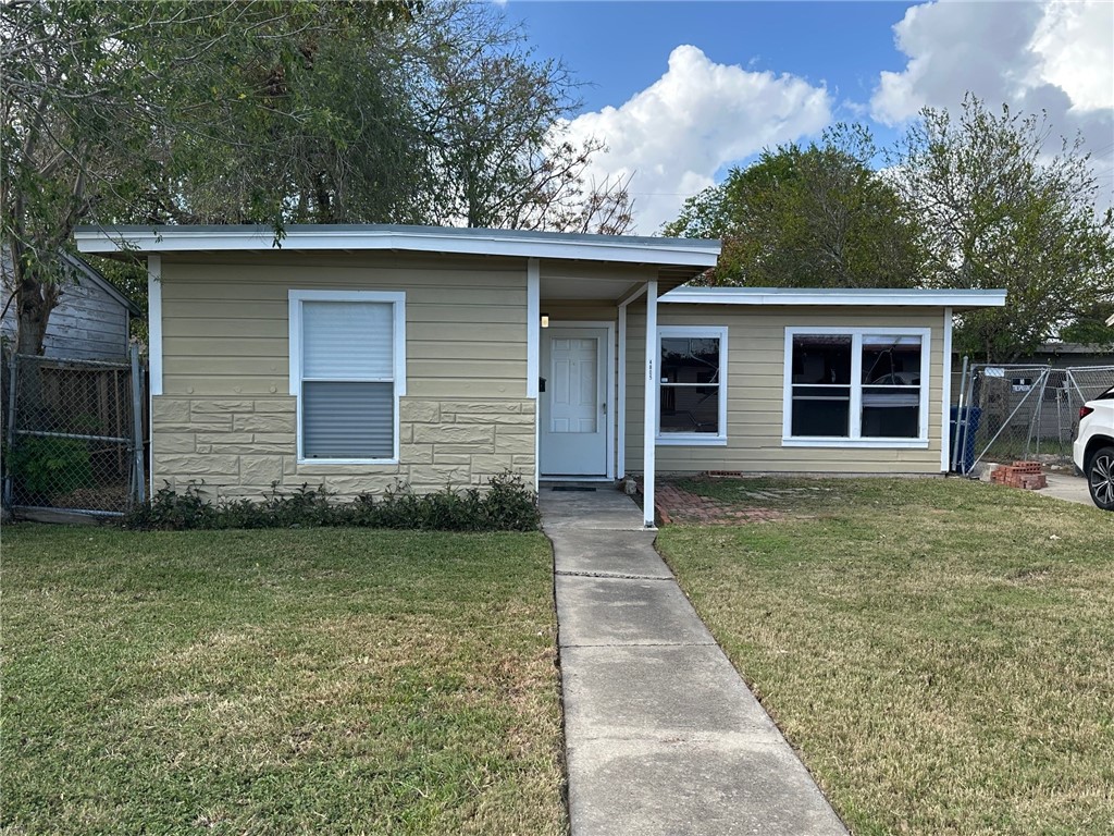 4805 Gabriel Dr Property Photo