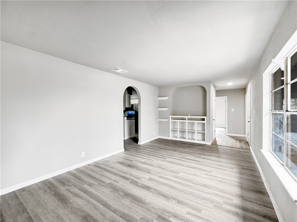 3153 Baybrook Dr Property Photo 7