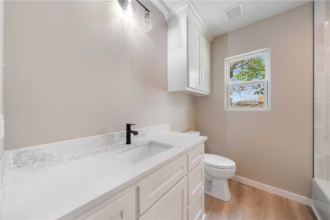 1233 Brentwood Dr Property Photo 15
