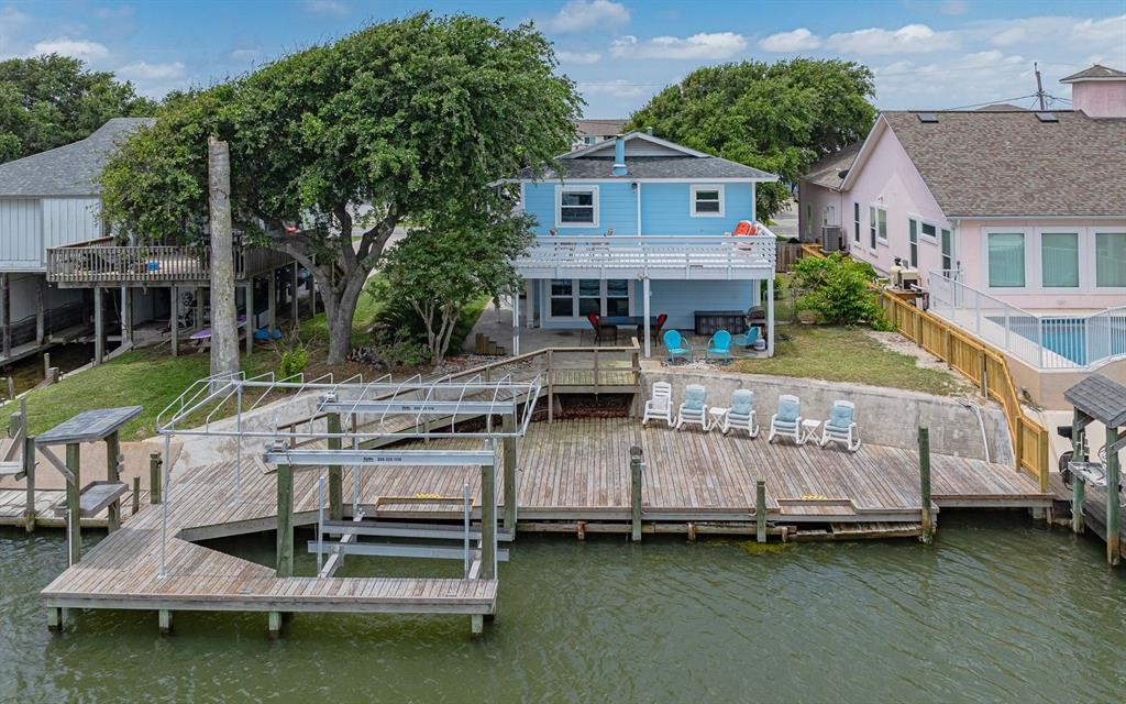 246 Starboard Ave Property Photo 3