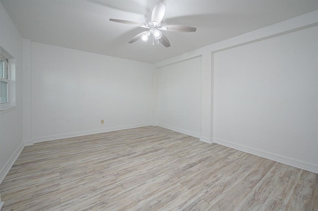 246 Starboard Ave Property Photo 22