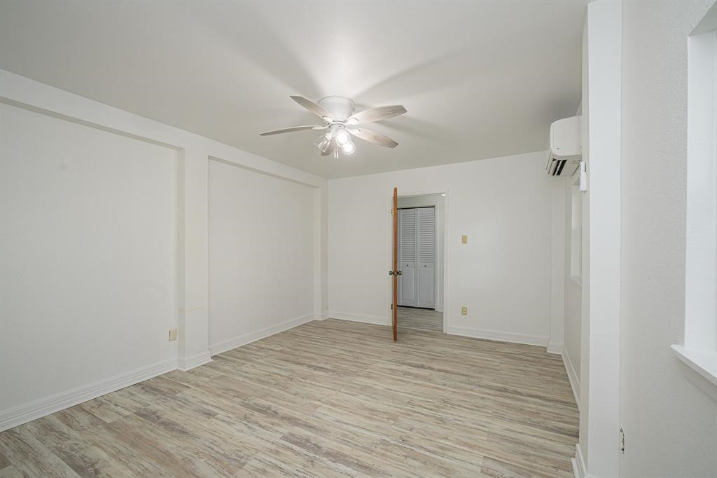 246 Starboard Ave Property Photo 23