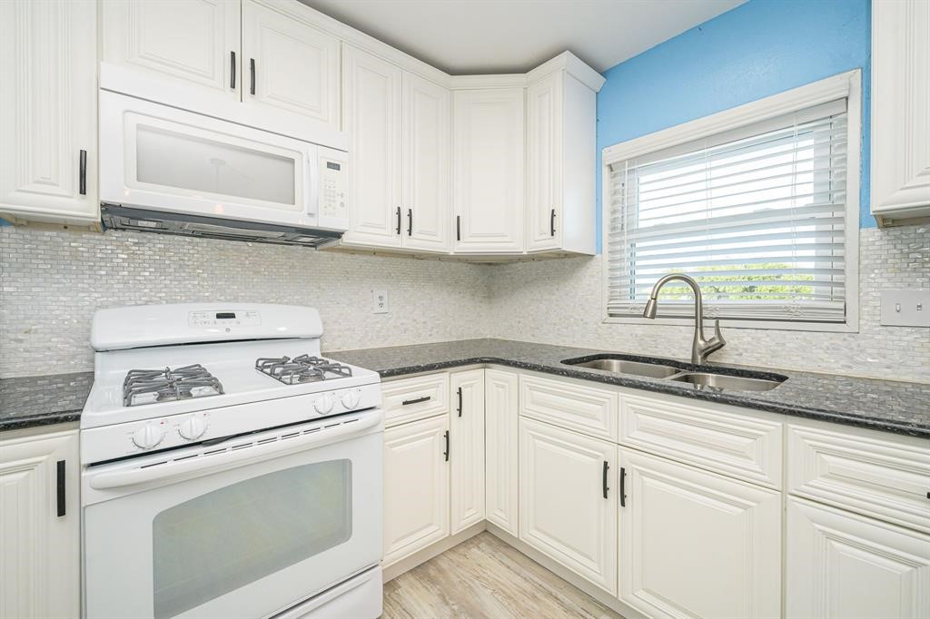 246 Starboard Ave Property Photo 34