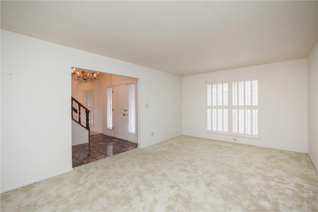 4826 Olympia Dr Property Photo 7