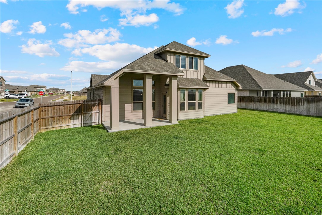 1353 London Towne Blvd Property Photo 27