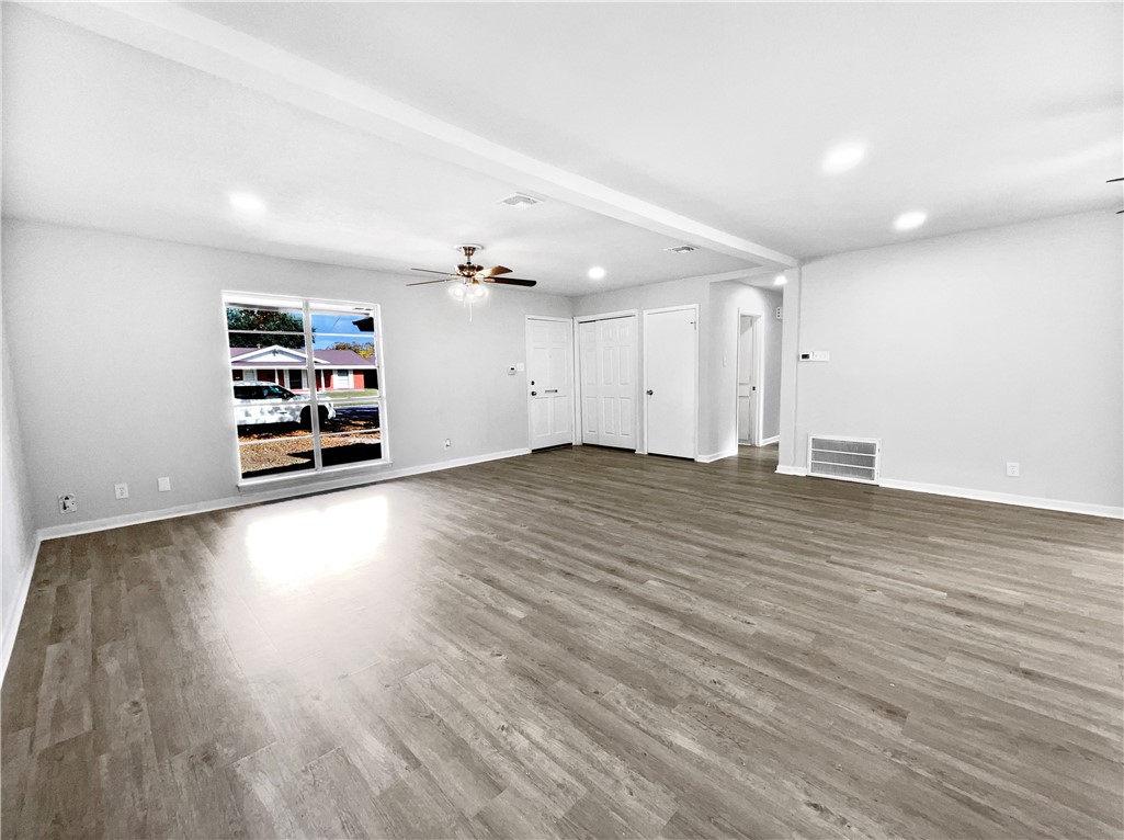 108 Daniel Moore St Property Photo 2