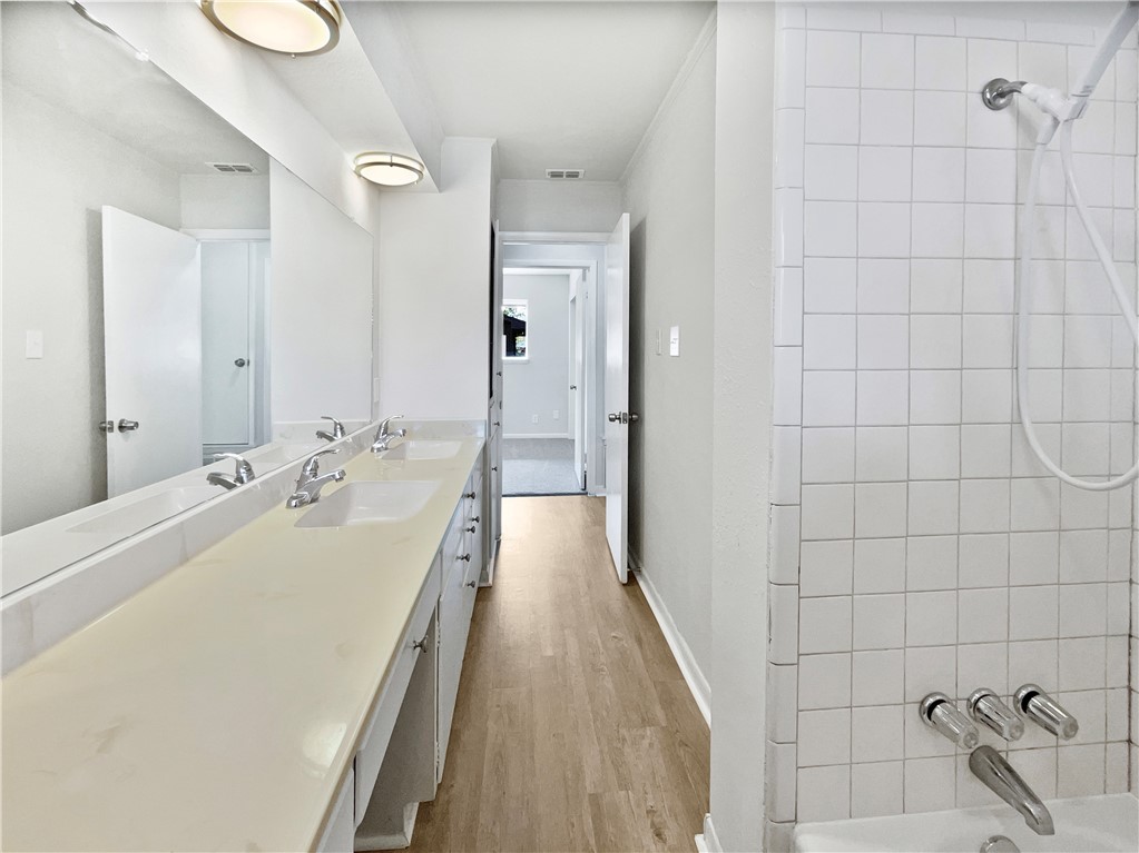 108 Daniel Moore St Property Photo 18