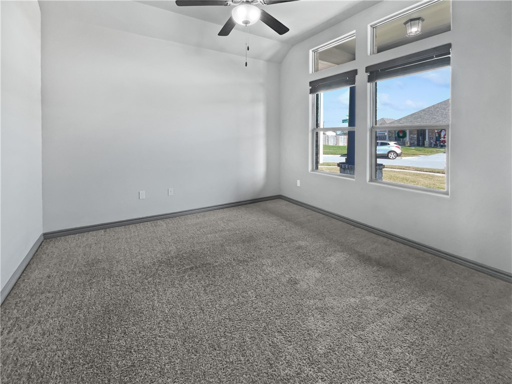 2105 Aquila St Property Photo 11
