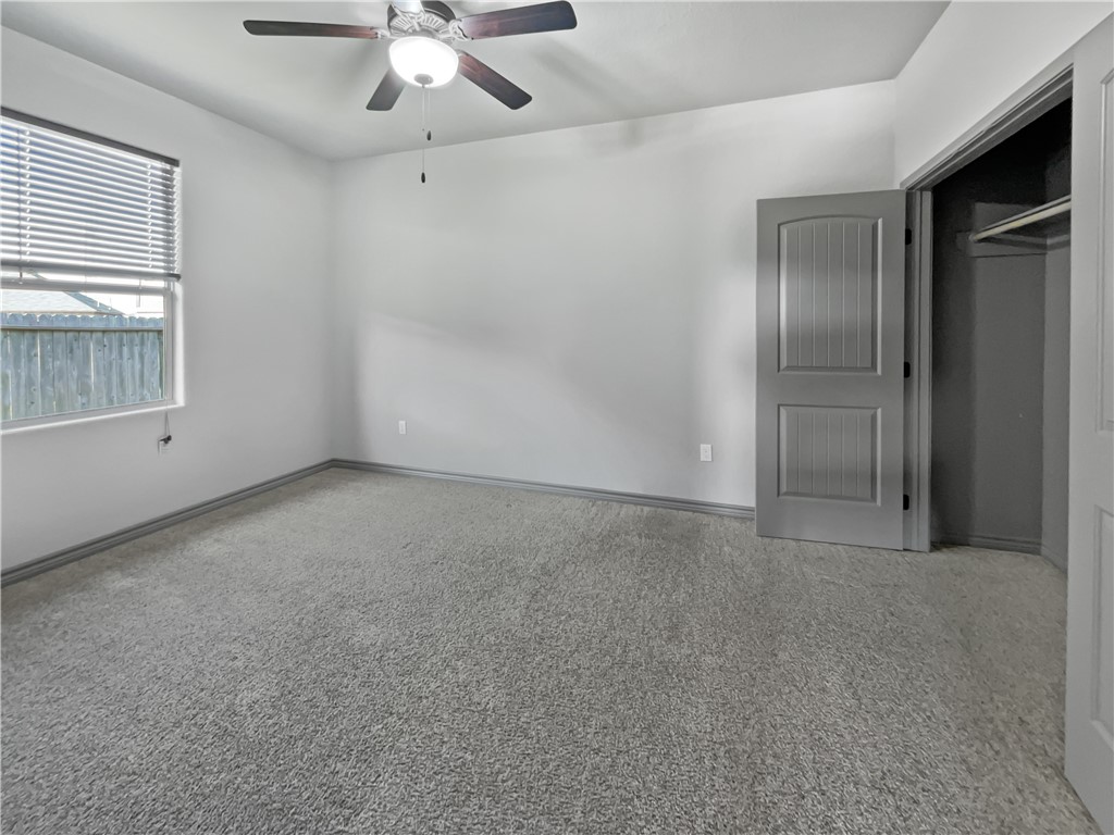2105 Aquila St Property Photo 17