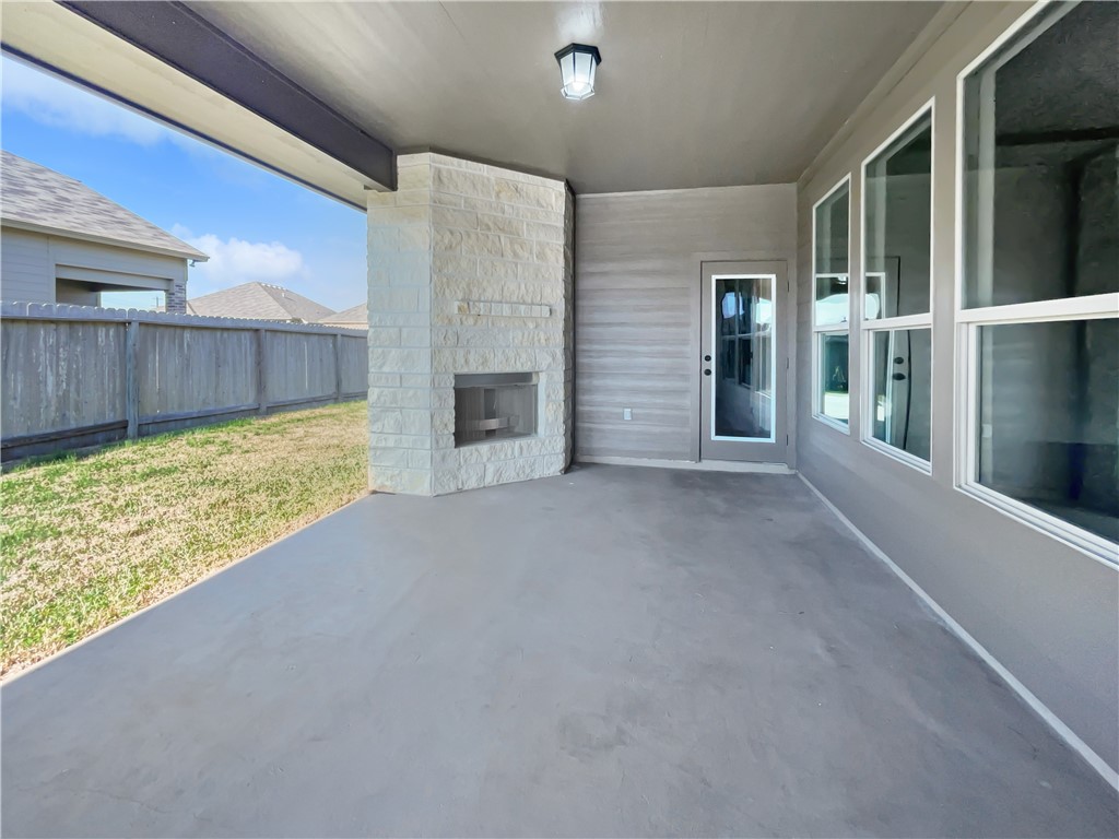 2105 Aquila St Property Photo 21