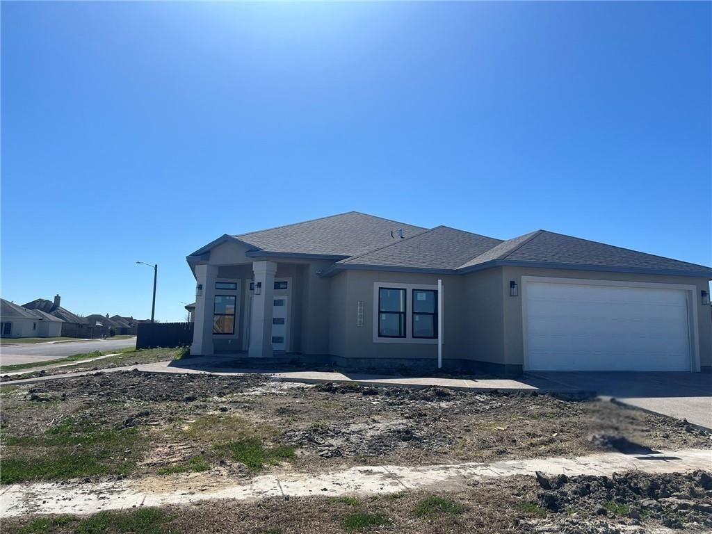 6865 La Salle Dr Property Photo 3