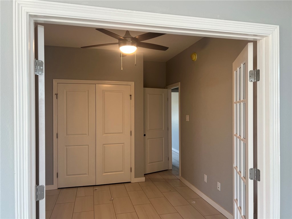 6865 La Salle Dr Property Photo 10