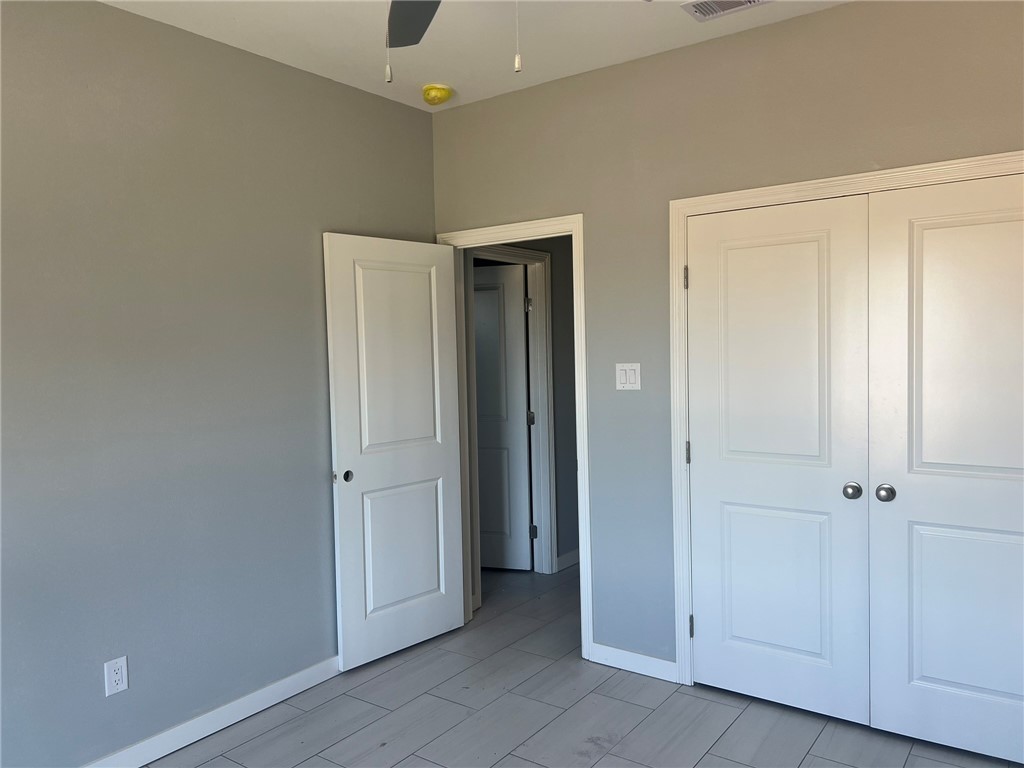 6865 La Salle Dr Property Photo 13