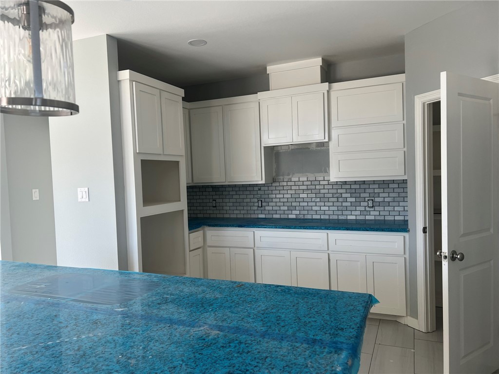 6865 La Salle Dr Property Photo 17