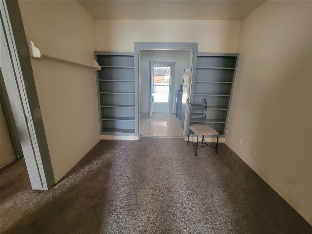 700 W Sinton St A Property Photo 7