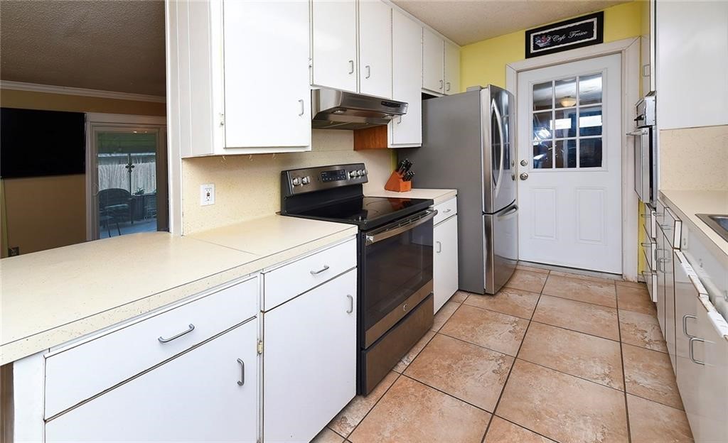 1338 Meadowlane Dr Property Photo 4