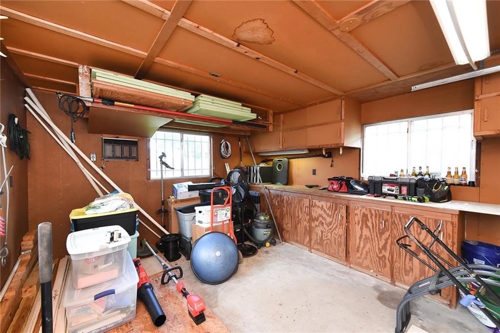 1338 Meadowlane Dr Property Photo 24