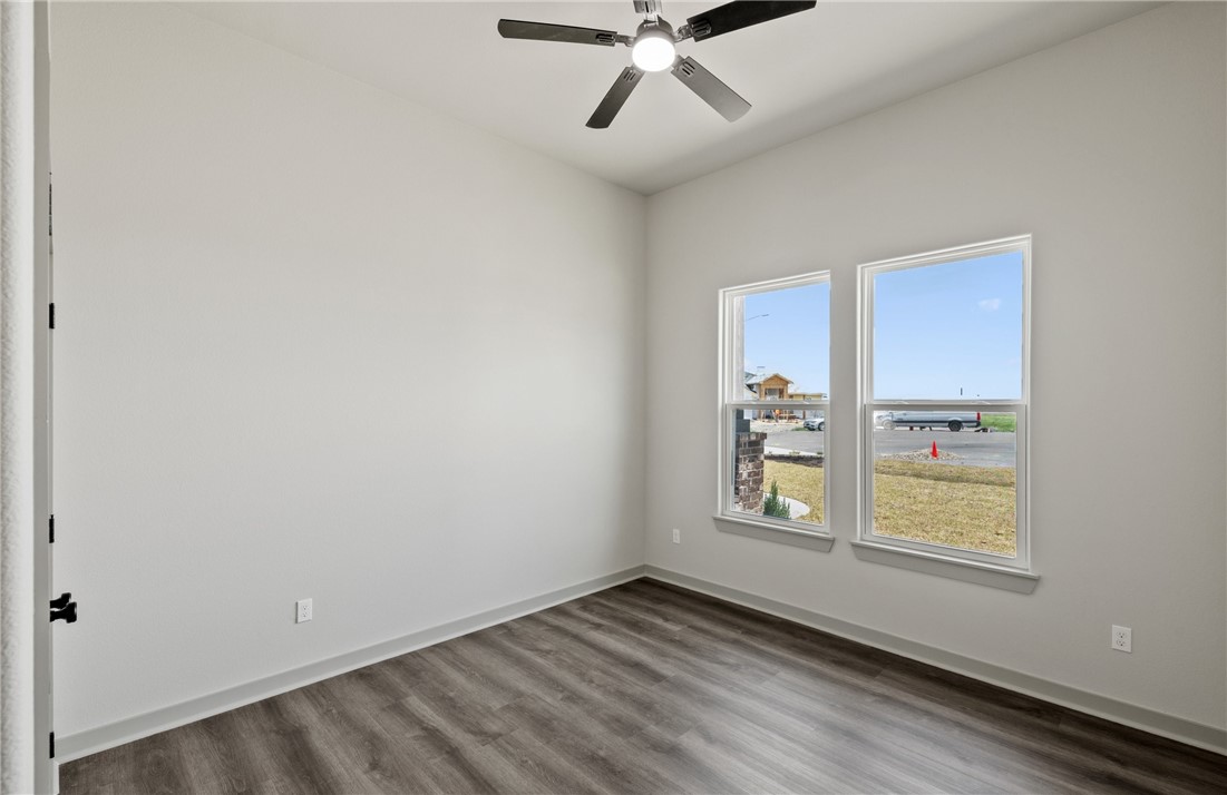 1525 Fenner Ranch Dr Property Photo 17