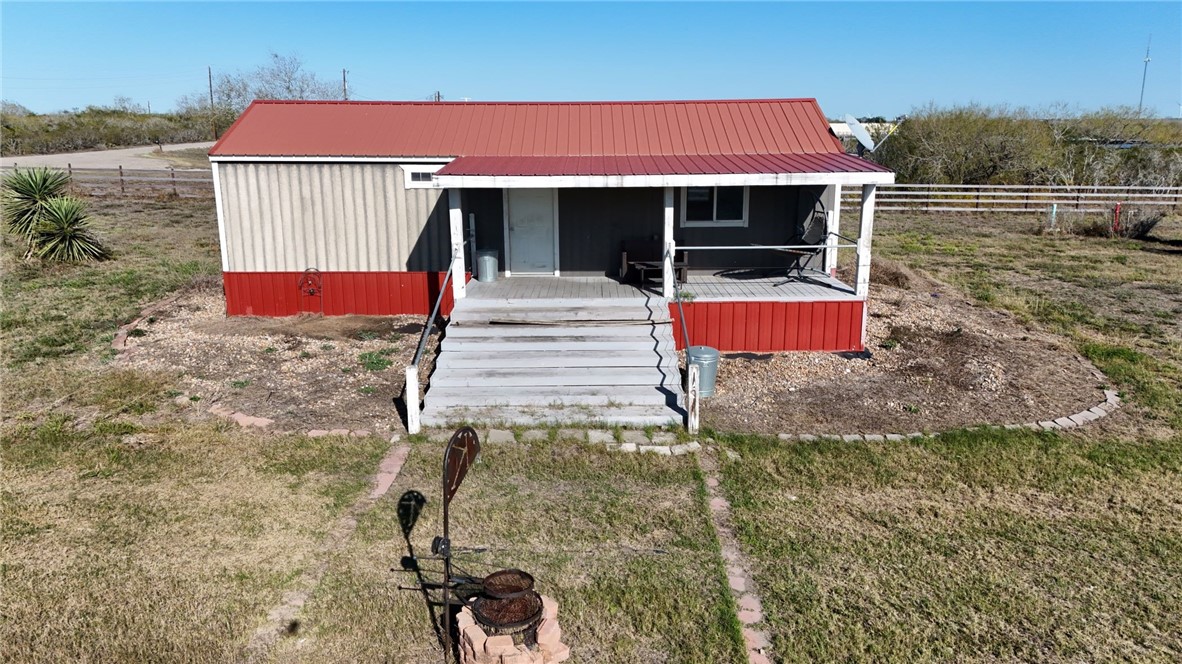 147 Horseshoe Dr Property Photo 2