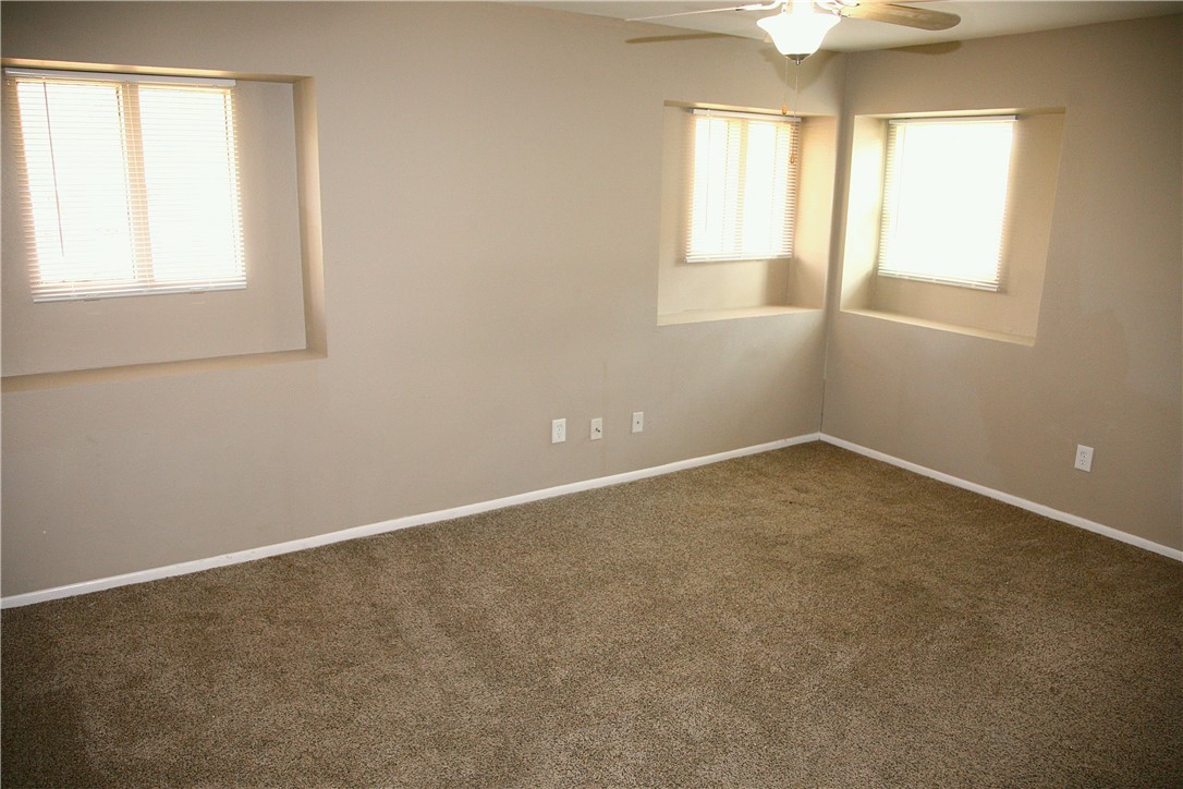 4517 Acushnet Dr Property Photo 11
