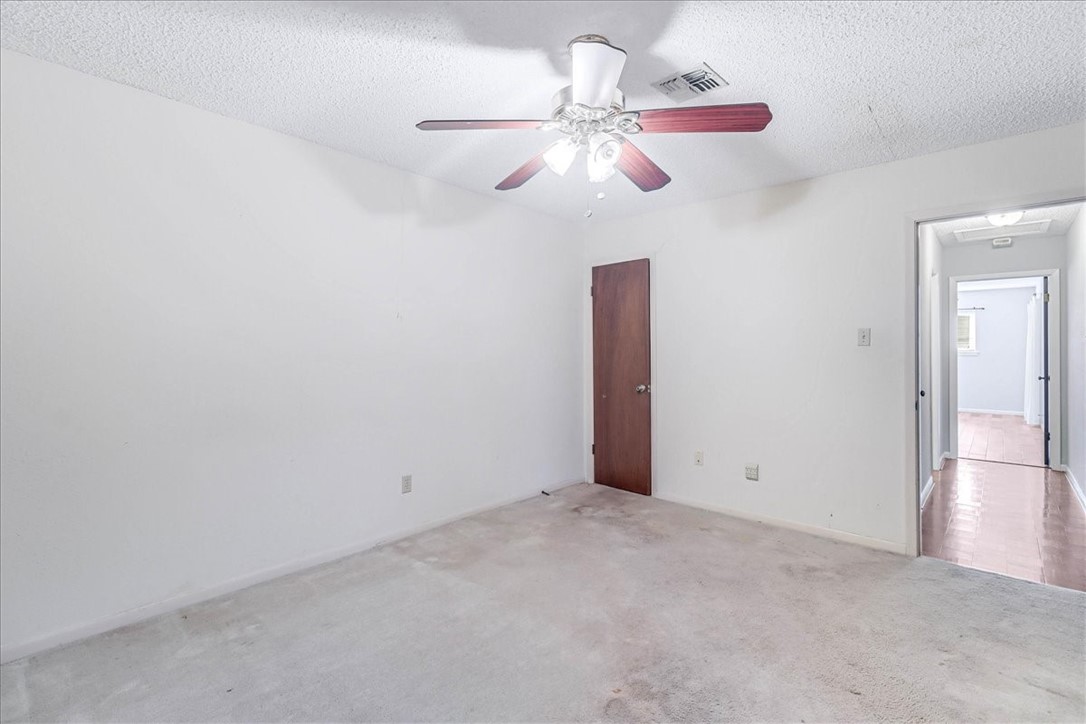 4621 Hogan Dr Property Photo 21