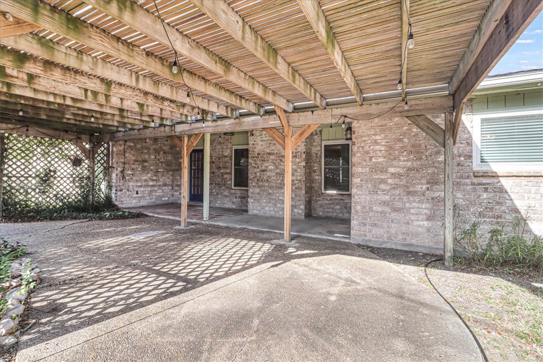 4621 Hogan Dr Property Photo 30
