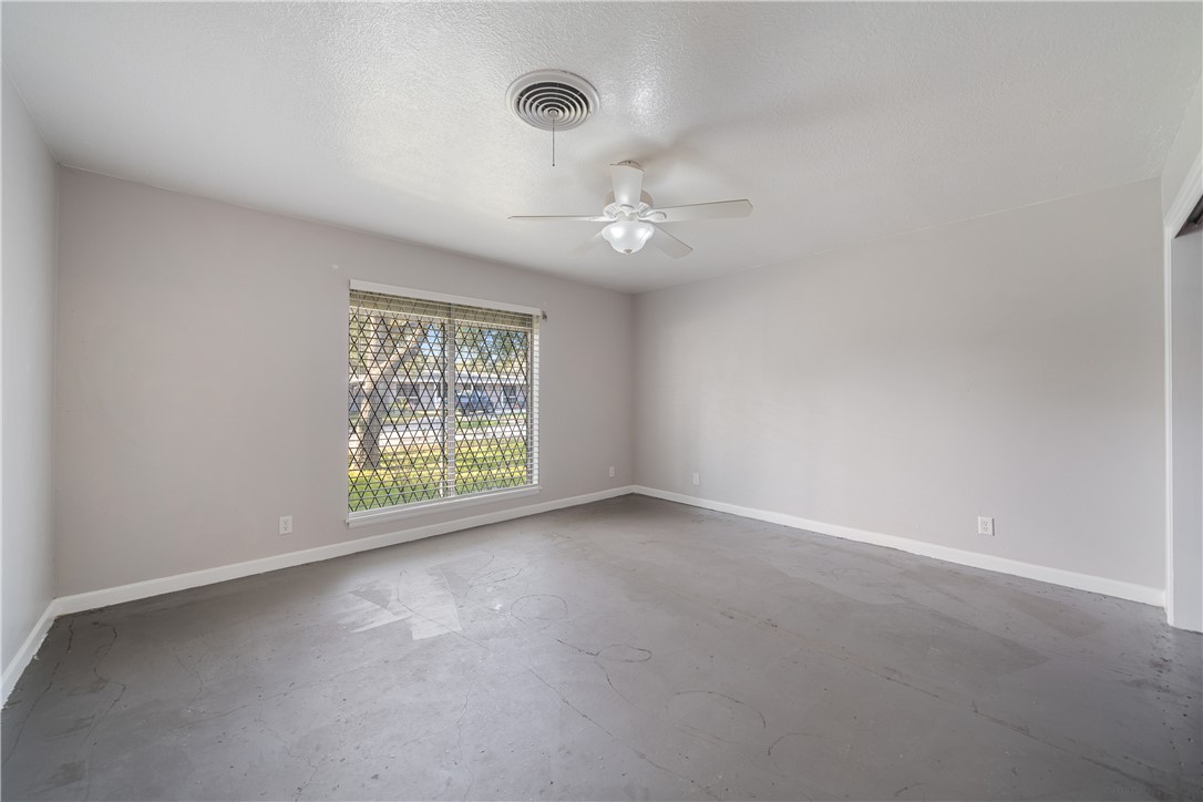 457 Poenisch Dr Property Photo 33