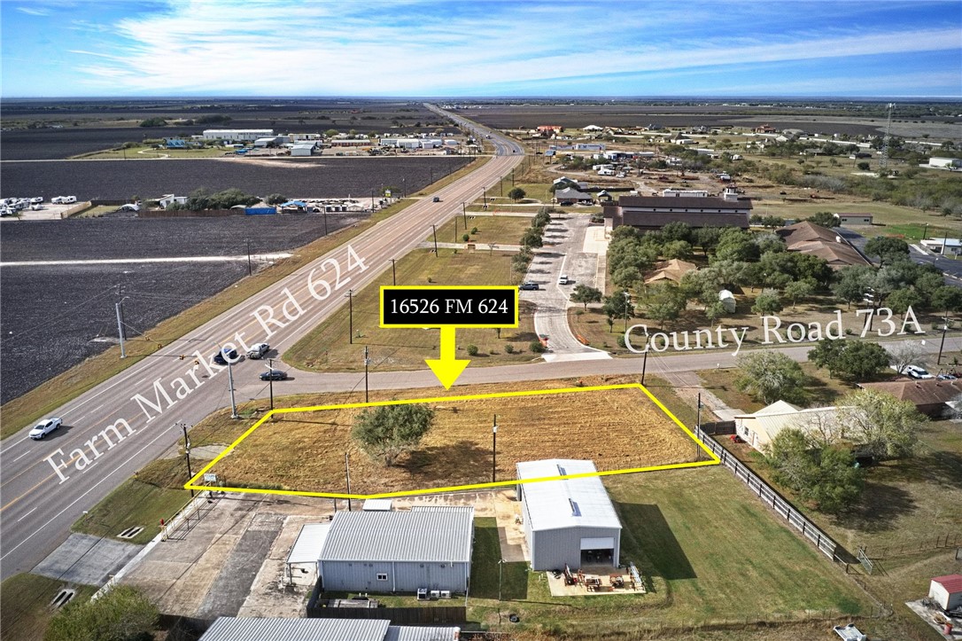 16526 Fm 624 Property Photo 3