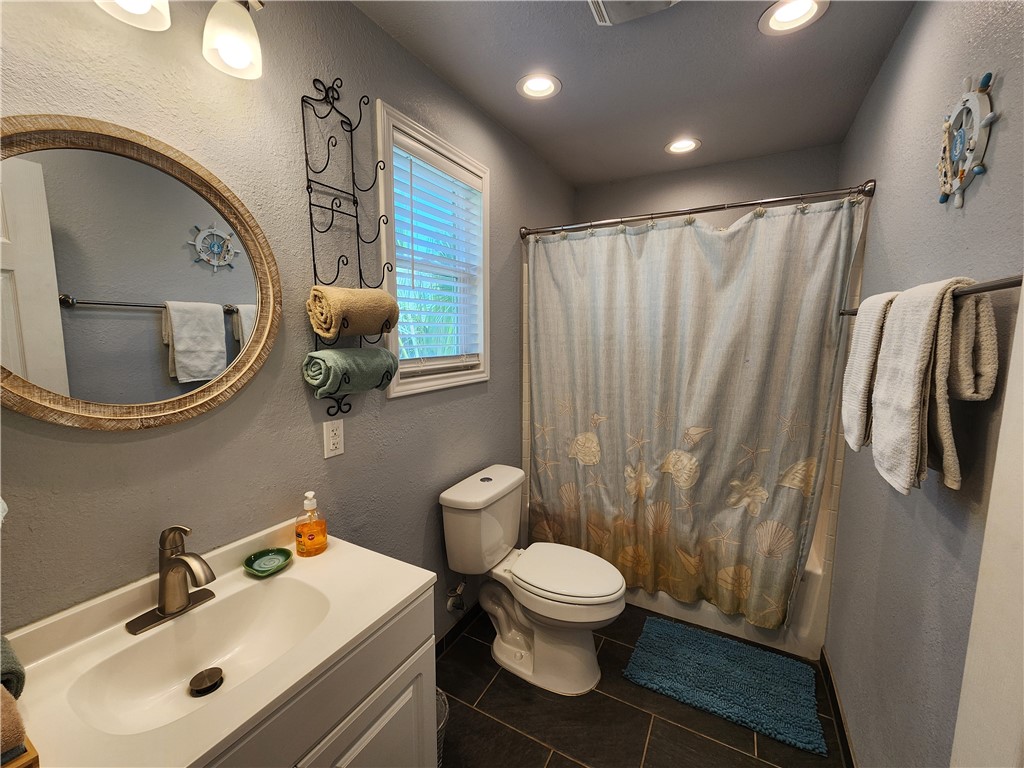 424 W Avenue E St 2 Property Photo 8