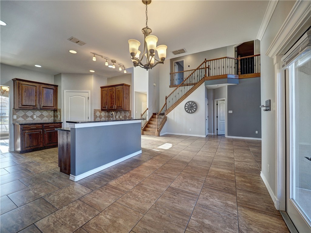 6738 Central Park Property Photo 6