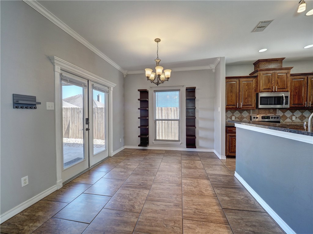 6738 Central Park Property Photo 12