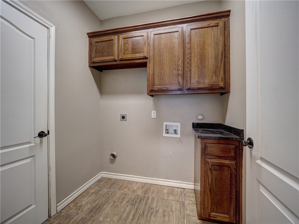 6738 Central Park Property Photo 17