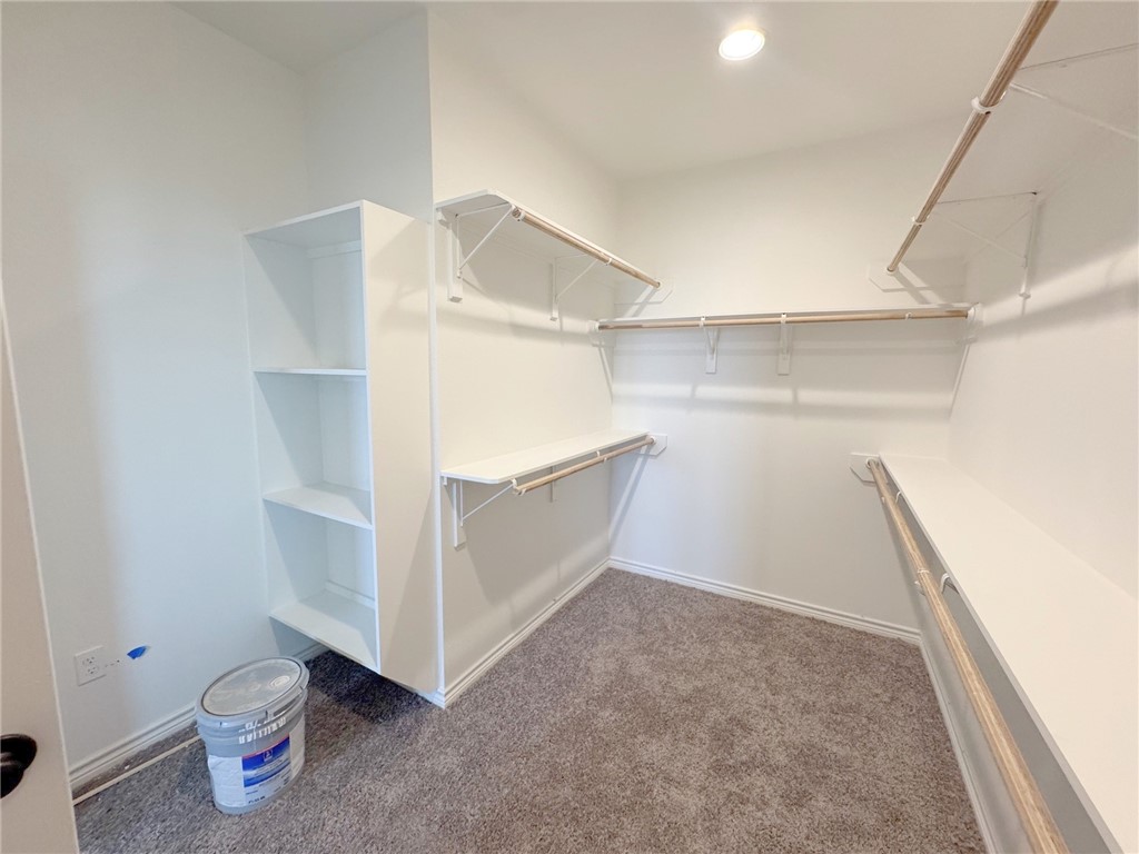 2409 Blessed St Property Photo 26