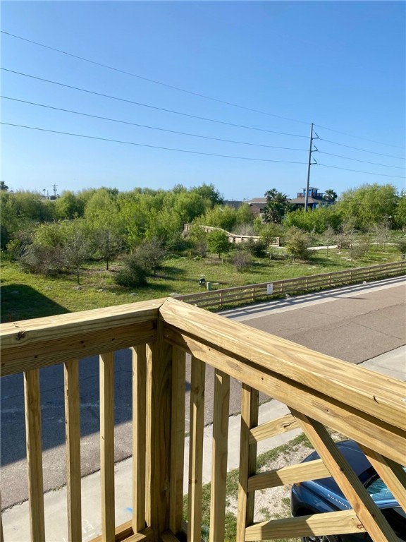 235 Port Mansfield St Property Photo 4