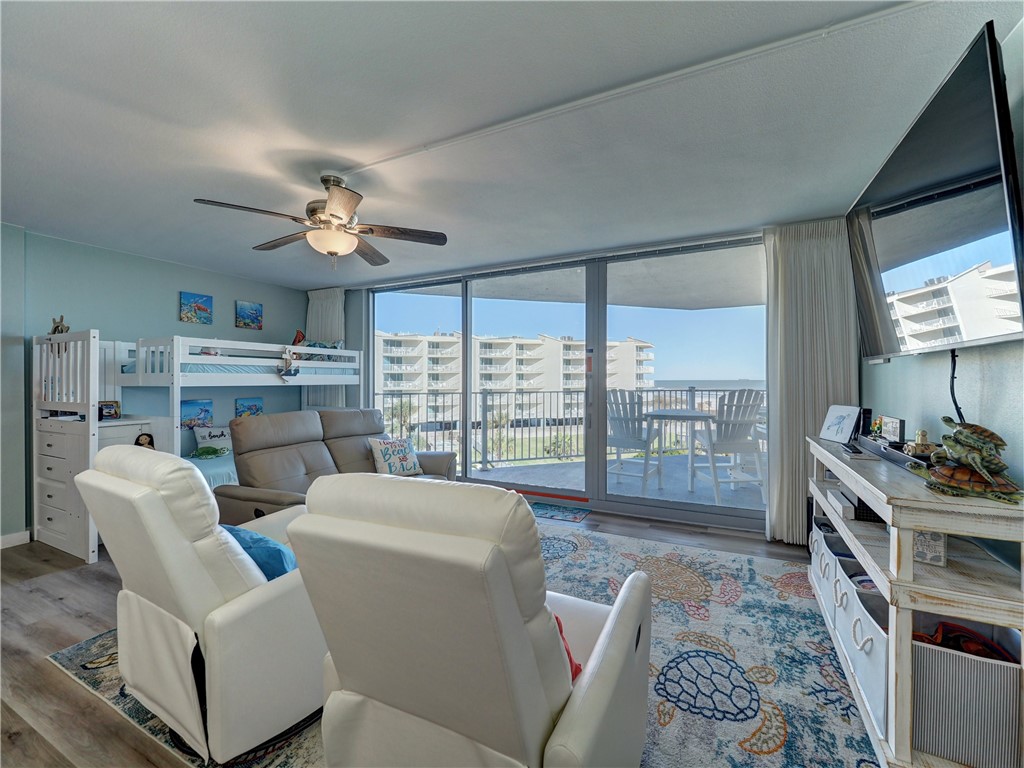 800 Sandcastle Dr 333 Property Photo 10