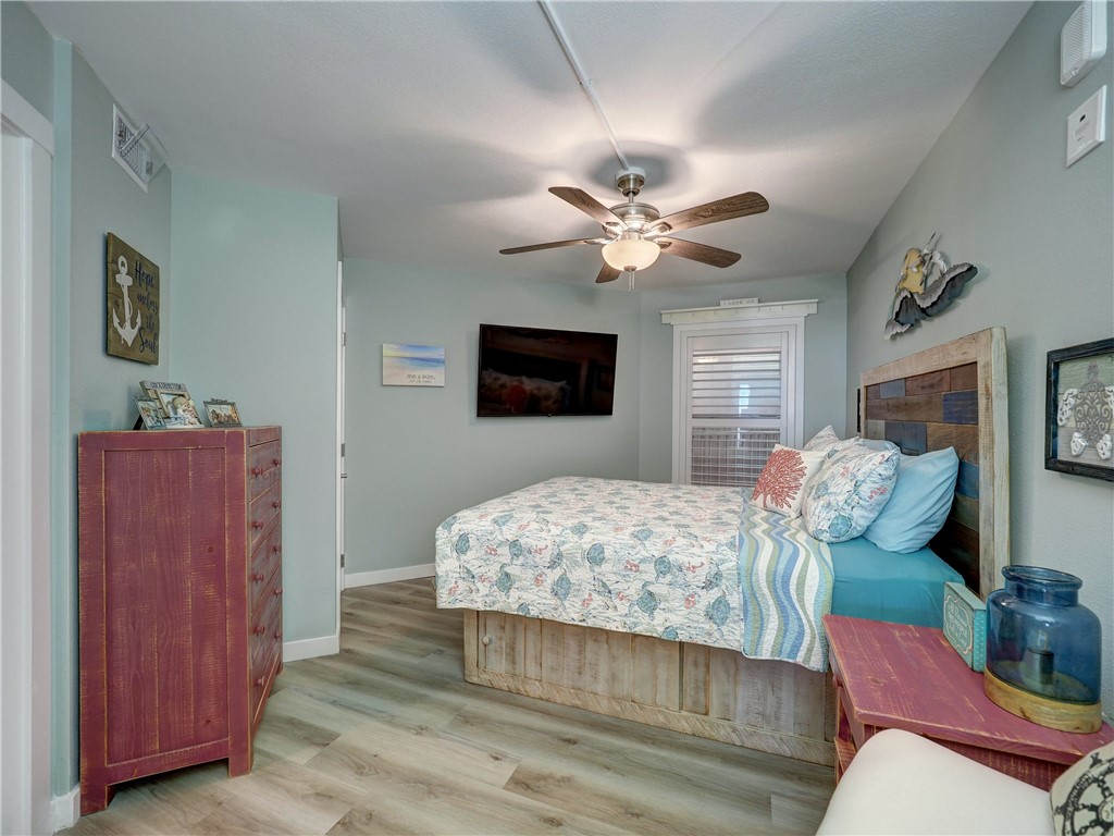 800 Sandcastle Dr 333 Property Photo 16