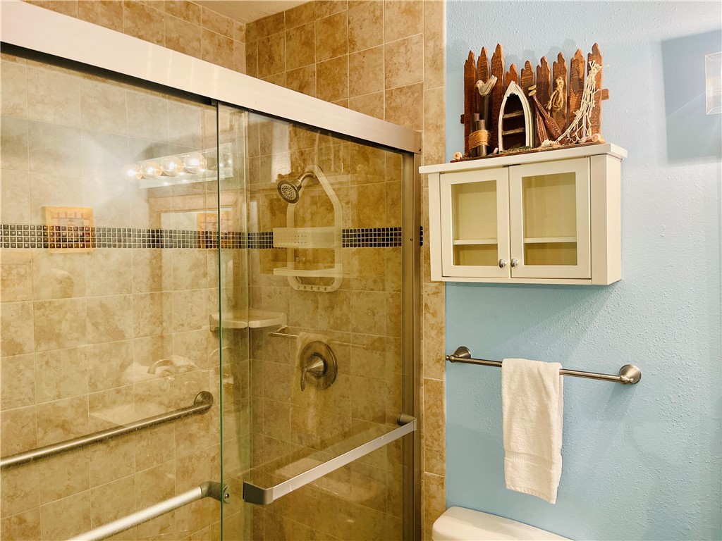 15005 Windward Dr 208 Property Photo 13