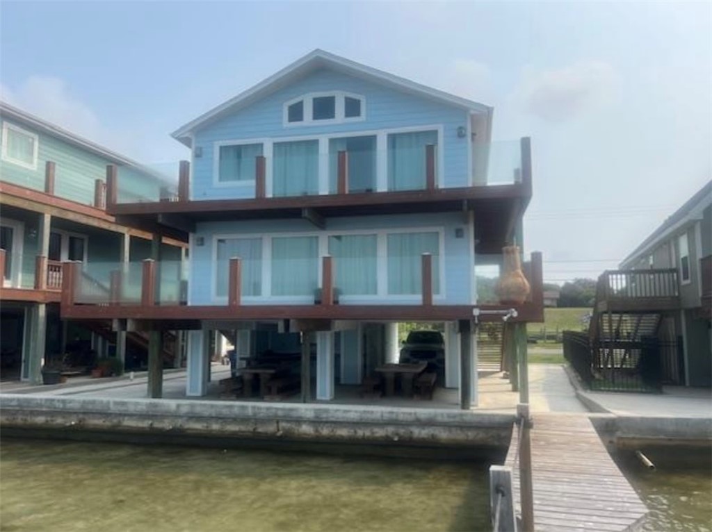 1022 Bayshore Dr Property Photo 1