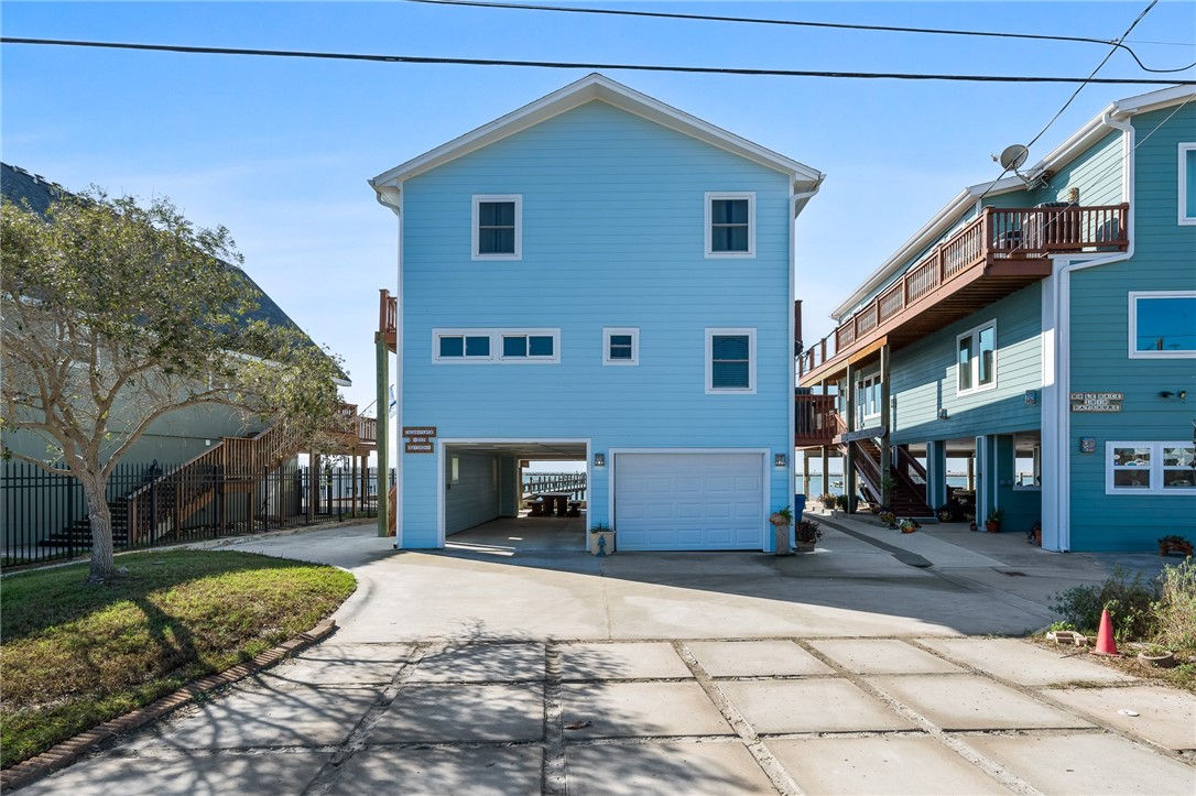 1022 Bayshore Dr Property Photo 2